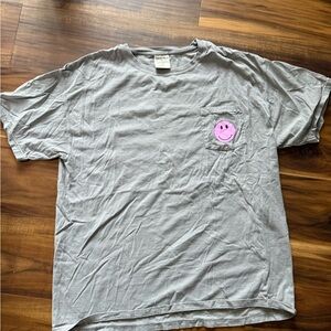 Large Gray Comfort Colors T-Shirt with Pink Smiley Face